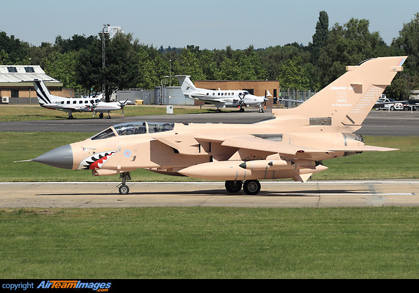 Panavia Tornado GR4 Panavia Tornado GR4