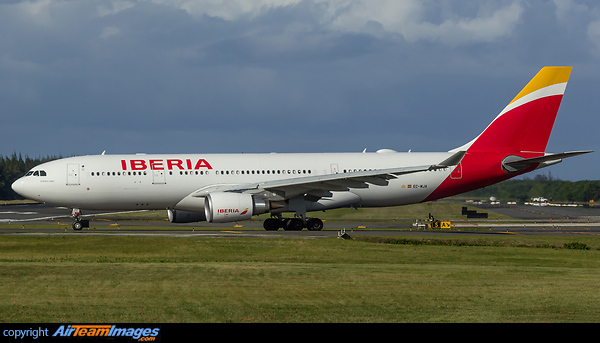 Iberia A330 ready for take off. Airbus A330-202