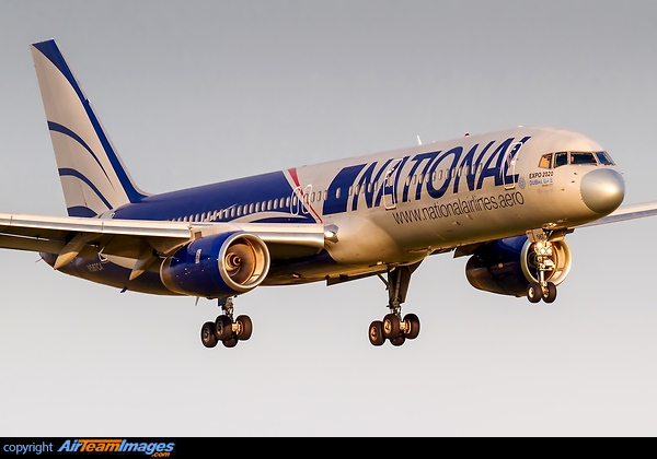 Boeing 757-223 Boeing 757-223