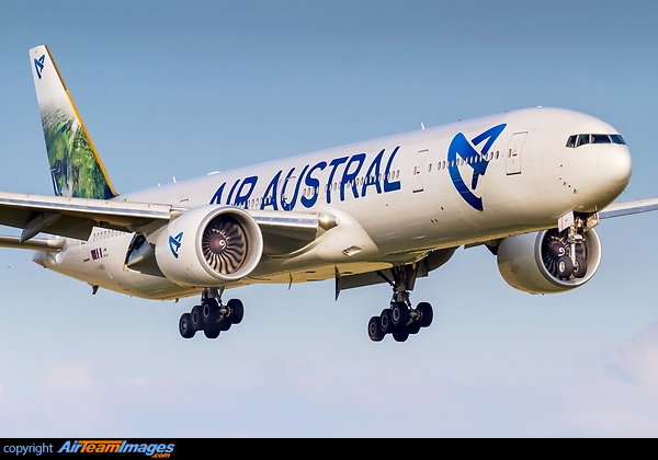 Boeing 777-3Q8/ER Boeing 777-3Q8/ER