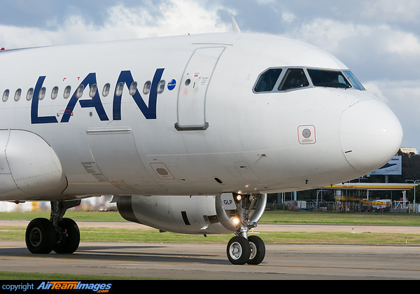Airbus A320-232 Airbus A320-232