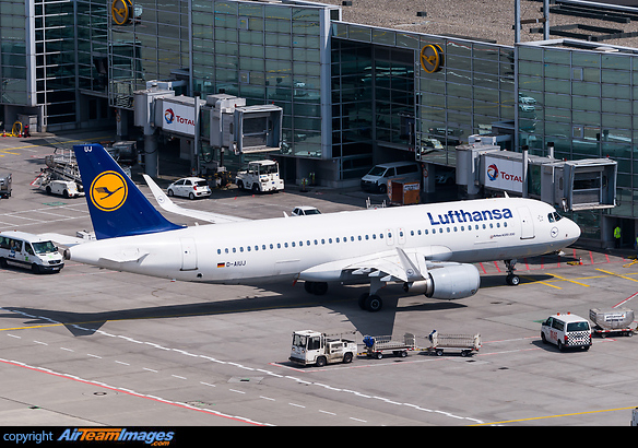 Airbus A320-214 Airbus A320-214