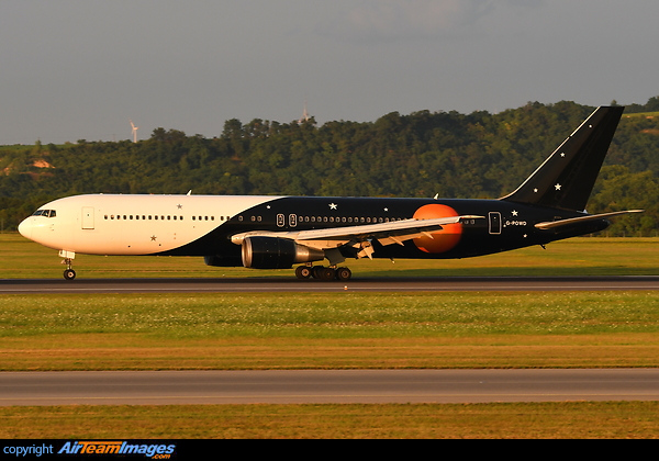 Boeing 767-36N/ER Boeing 767-36N/ER