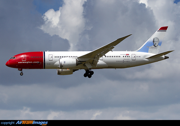 Boeing 787-8 Dreamliner Boeing 787-8 Dreamliner