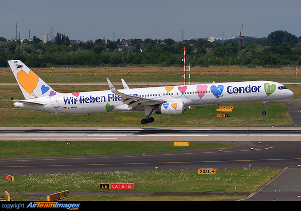 Boeing 757-330 Boeing 757-330