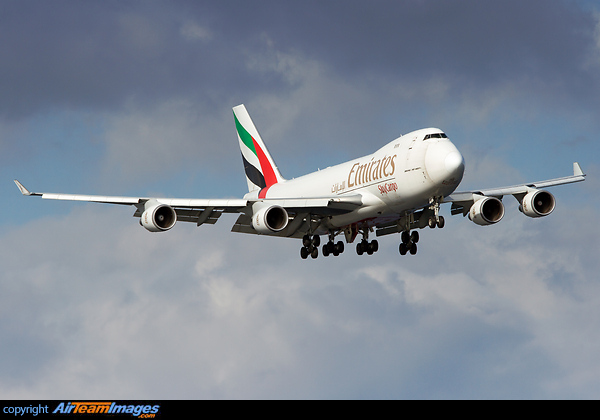 Boeing 747-4HAF/ER/SCD Boeing 747-4HAF/ER/SCD