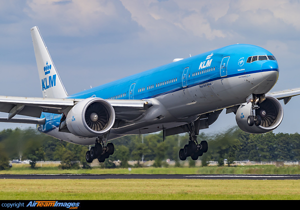 Boeing 777-306/ER Boeing 777-306/ER