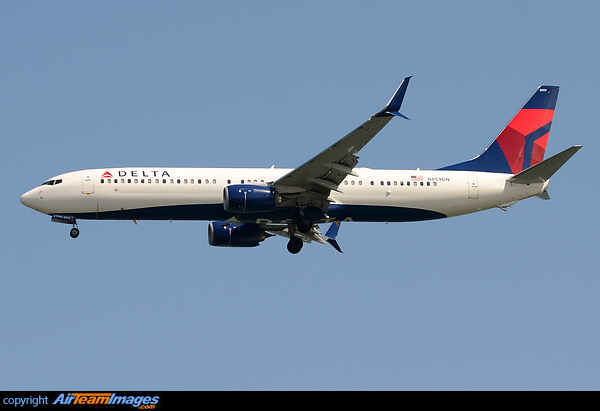 Boeing 737-932/ER Boeing 737-932/ER