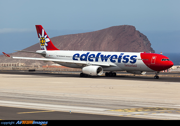 Airbus A330-343 Airbus A330-343