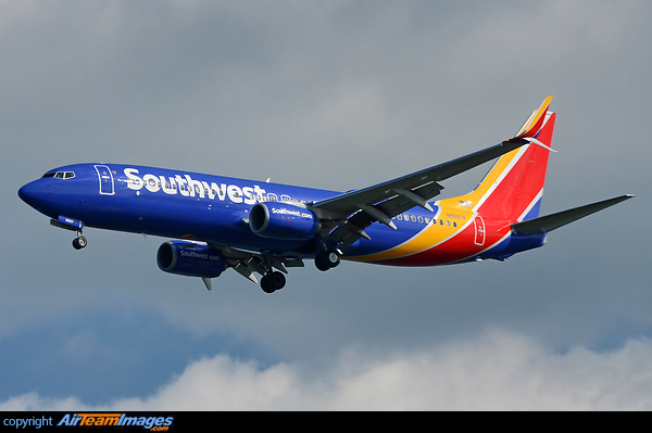 Boeing 737-8H4 Boeing 737-8H4