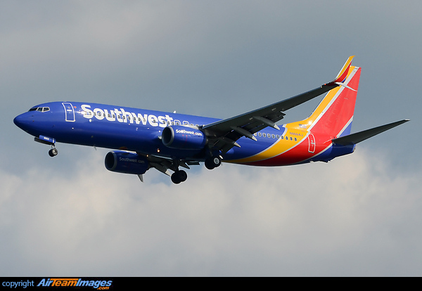 Boeing 737-8H4 Boeing 737-8H4
