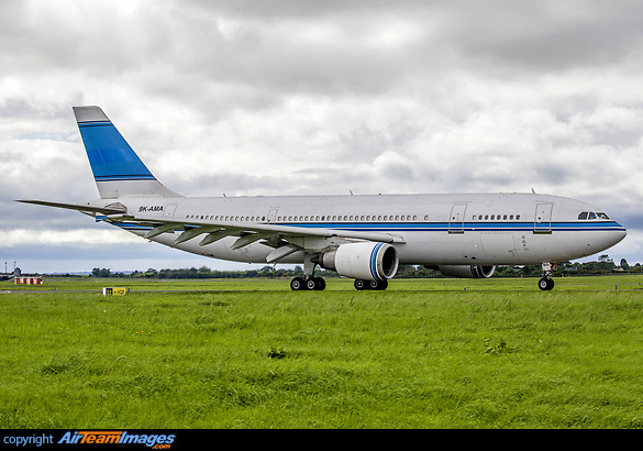 On delivery to Roswell for storage. Airbus A300B4-605R