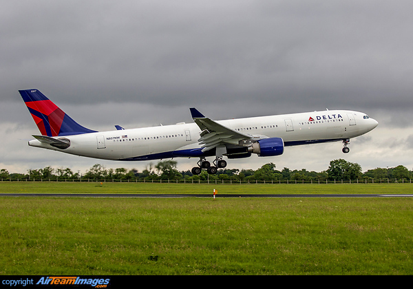 Airbus A330-323X Airbus A330-323X