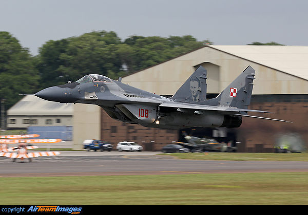 Mikoyan Gurevich MiG-29A Mikoyan Gurevich MiG-29A