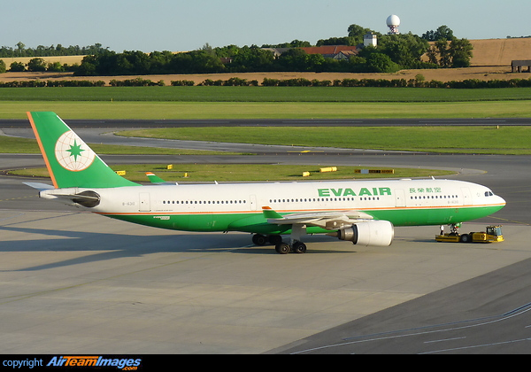 Airbus A330-203 Airbus A330-203