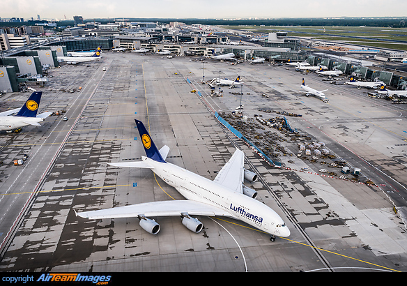 Airbus A380-841 Airbus A380-841