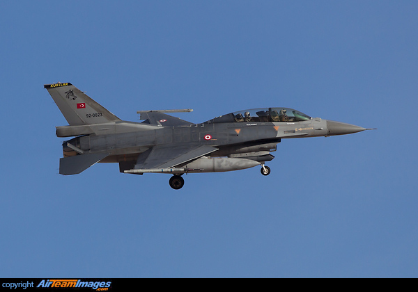 F-16D Fighting Falcon F-16D Fighting Falcon