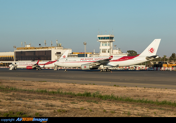 Airbus A330-202 Airbus A330-202