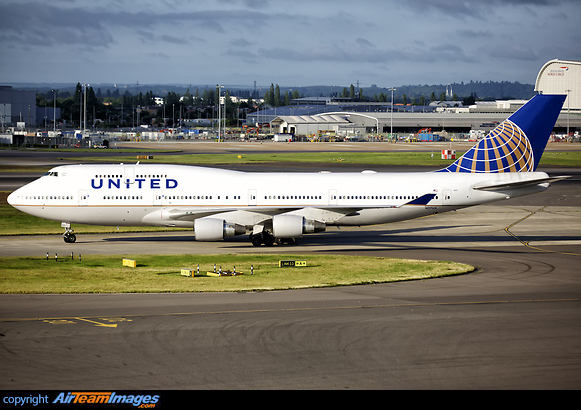 Boeing 747-422 Boeing 747-422