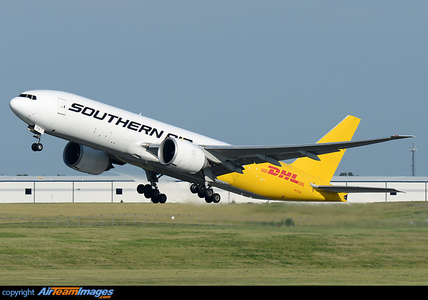 Boeing 777-FZB Boeing 777-FZB