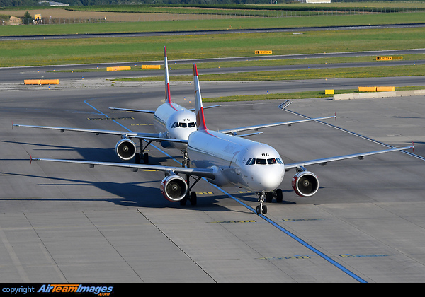 Airbus A321-111 Airbus A321-111