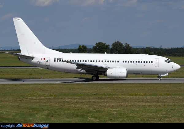 Flying for Transavia Boeing 737-73V