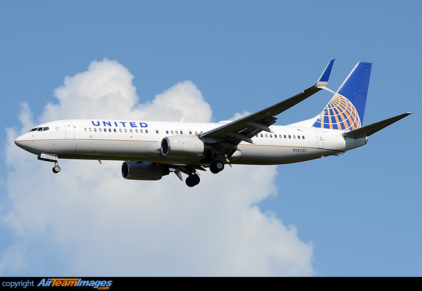 Boeing 737-824 Boeing 737-824