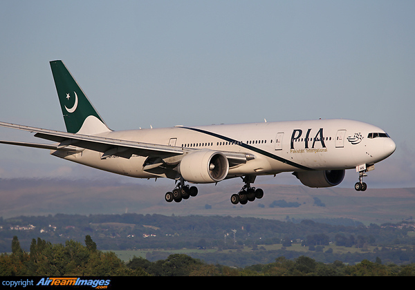 Boeing 777-240/ER Boeing 777-240/ER