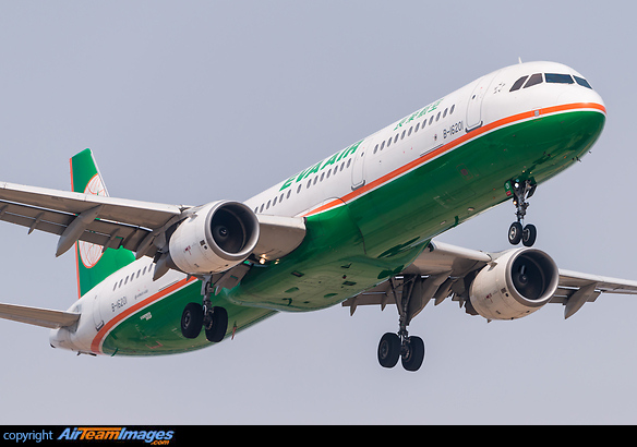 Airbus A321-211 Airbus A321-211