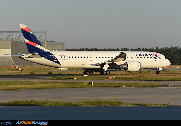 Boeing 787-9 Dreamliner Boeing 787-9 Dreamliner