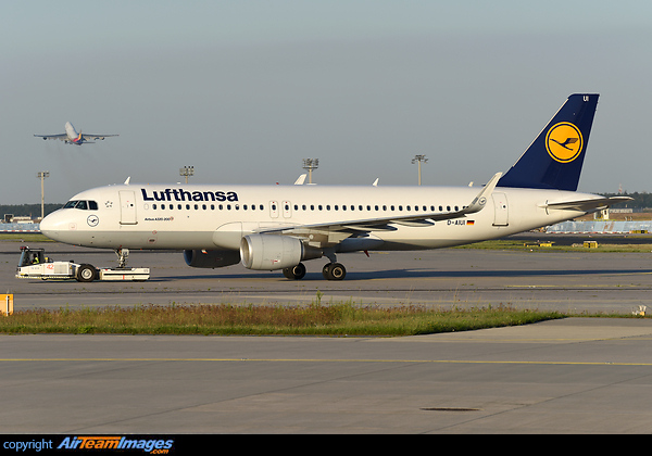 Airbus A320-214 Airbus A320-214