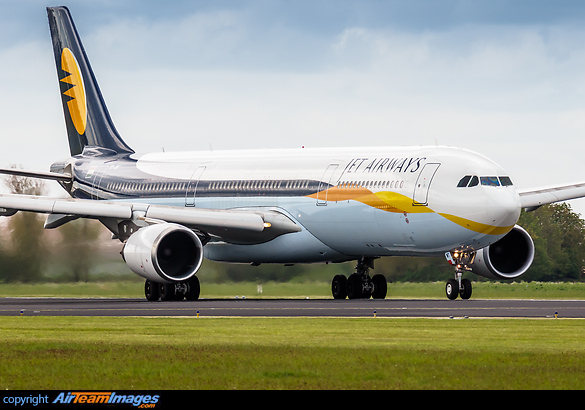 Airbus A330-302 Airbus A330-302