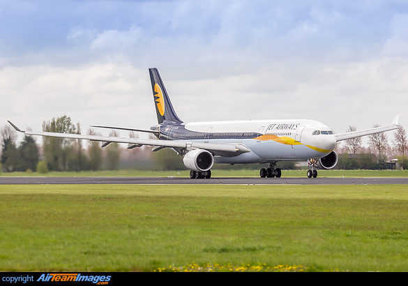 Airbus A330-302 Airbus A330-302