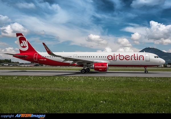 Airbus A321-211 Airbus A321-211