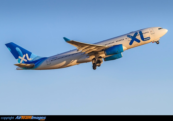 Airbus A330-243 Airbus A330-243