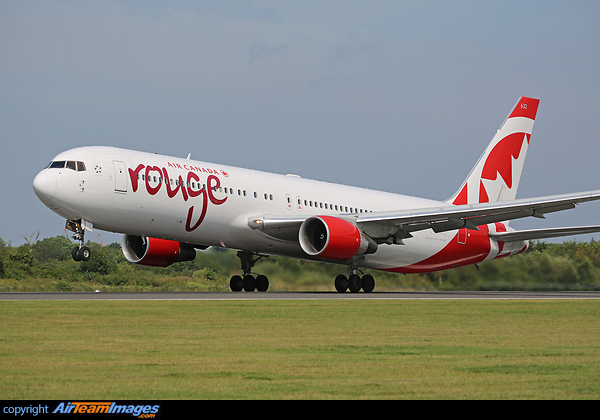 Boeing 767-333/ER Boeing 767-333/ER