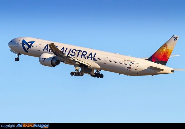 Boeing 777-3Q8/ER Boeing 777-3Q8/ER