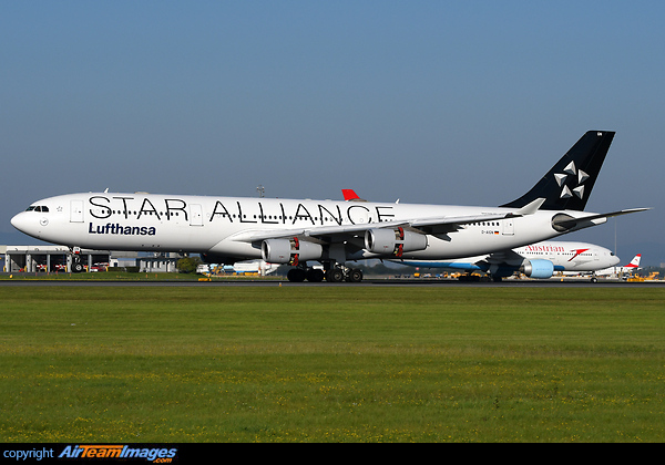 Airbus A340-313X Airbus A340-313X