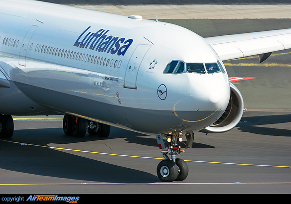 Airbus A340-642X Airbus A340-642X