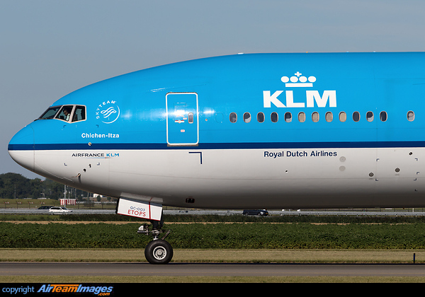 Boeing 777-206/ER Boeing 777-206/ER
