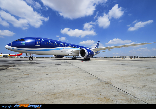 Boeing 787-8 Dreamliner Boeing 787-8 Dreamliner