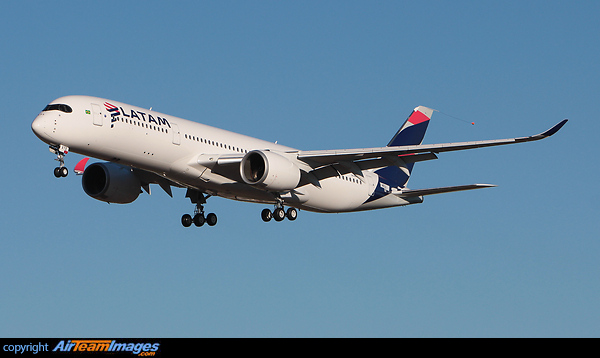 2nd A350 for LATAM Airbus A350-941