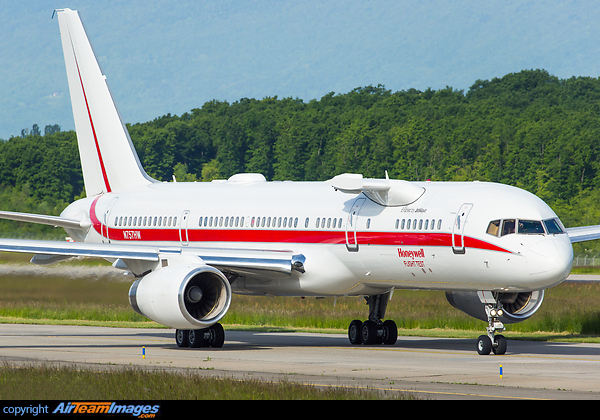 Boeing 757-225 Boeing 757-225