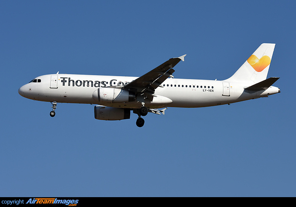 Airbus A320-233 Airbus A320-233
