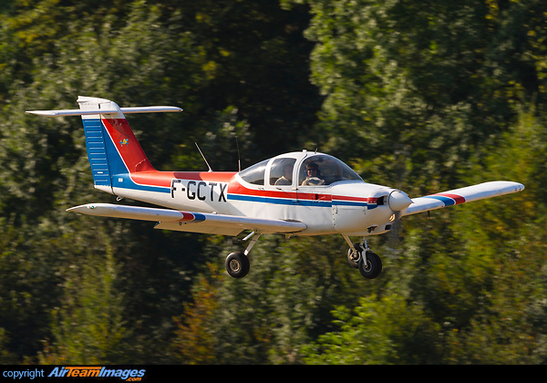 Piper PA-38 Tomahawk Piper PA-38 Tomahawk