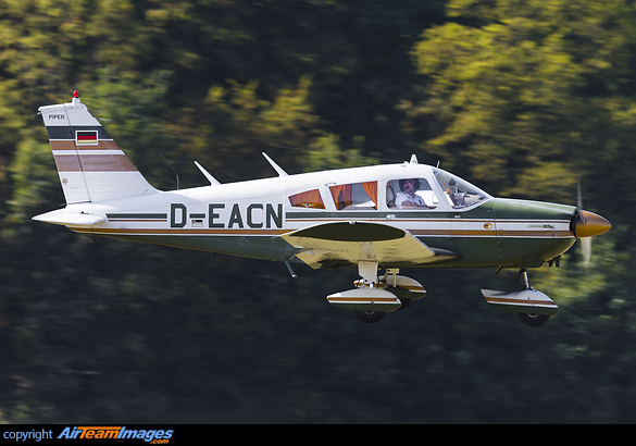 Piper PA-28-180 Cherokee F Piper PA-28-180 Cherokee F