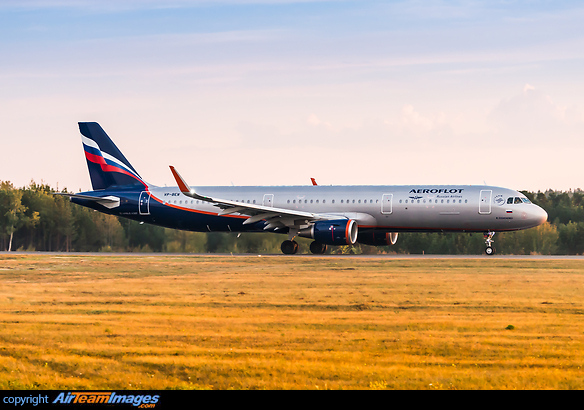 Airbus A321-211 Airbus A321-211