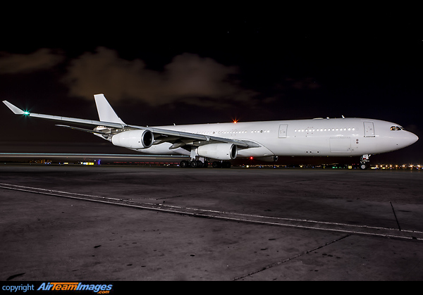 Airbus A340-313X Airbus A340-313X