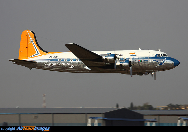 Douglas DC-4-1009 Douglas DC-4-1009