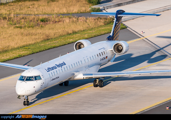 Bombardier CRJ-900NextGen Bombardier CRJ-900NextGen